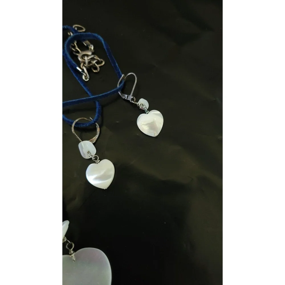 Vintage Mother of Pearl Heart Necklace Earrings Set Blue Velvet Cord 16in